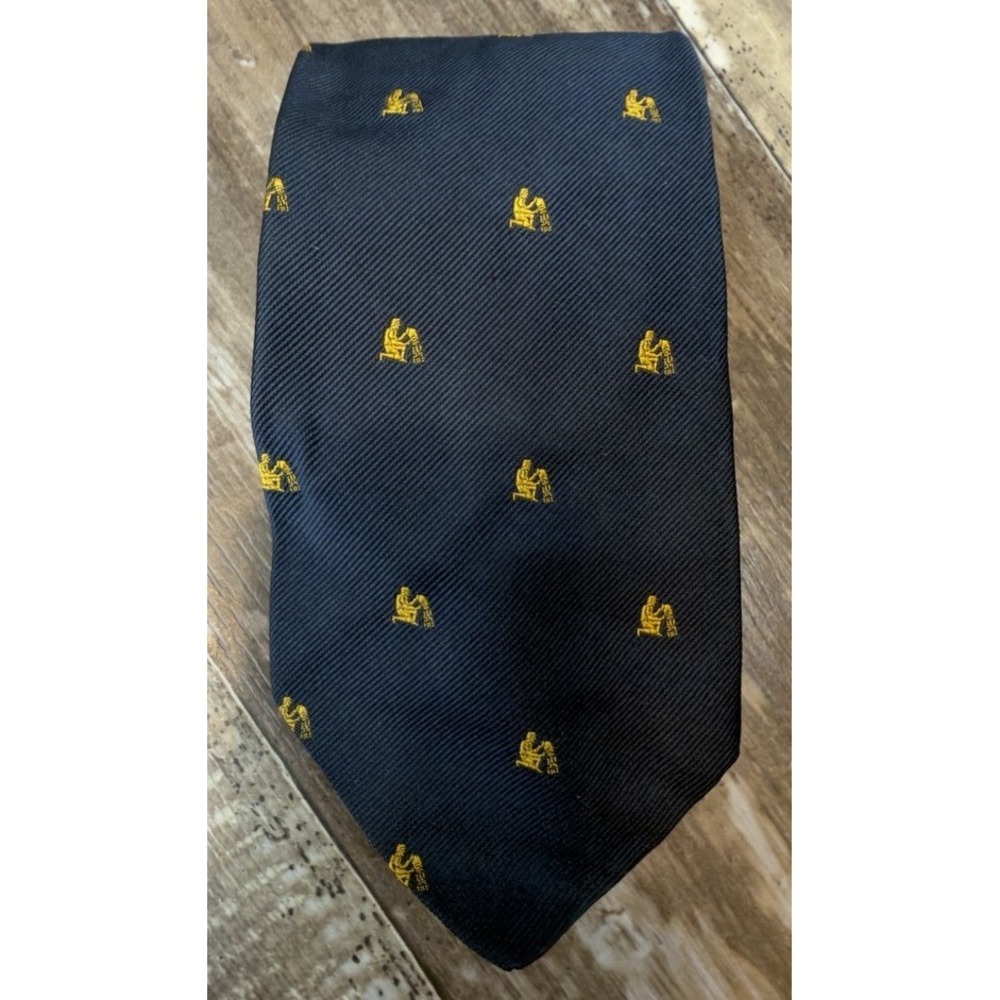 Vintage Brooks Brothers Makers Silk Tie Navy Gold Elephant Woven England USA
